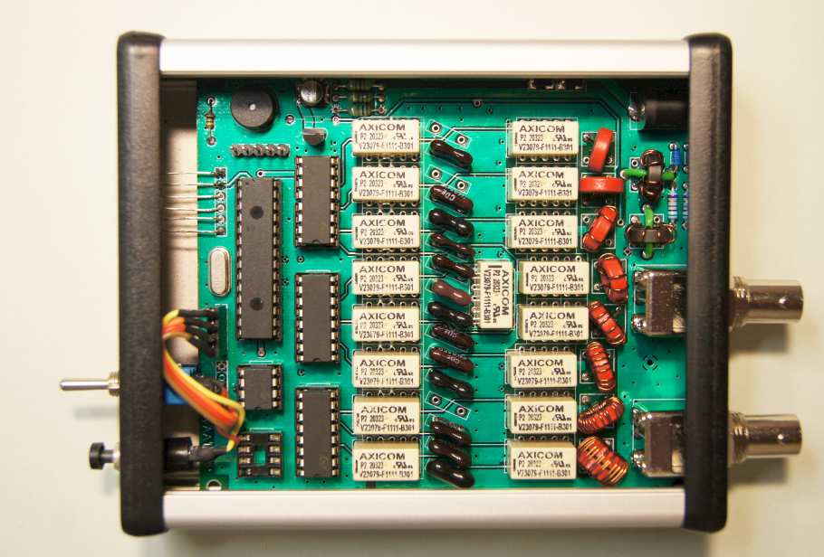 Automatyczny tuner antenowy QRP